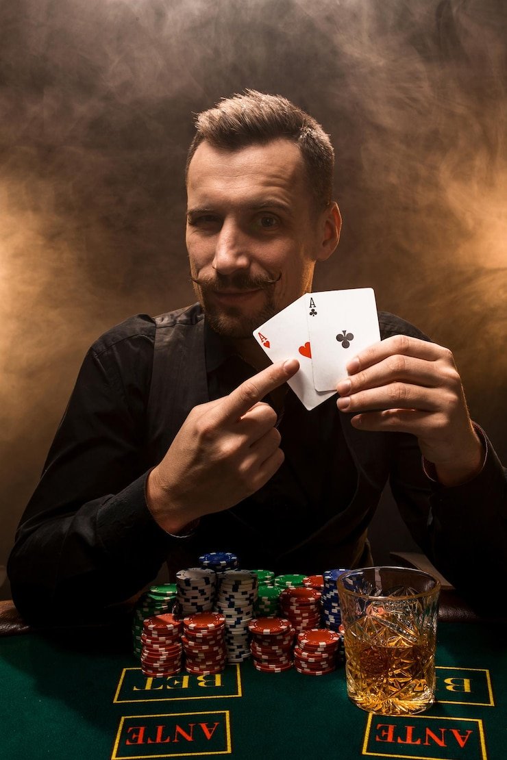Perbandingan antarmuka aplikasi native dan browser grand77bet
